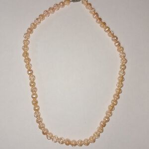Pale Peach Rose Bead Choker Necklace (Silvertone)